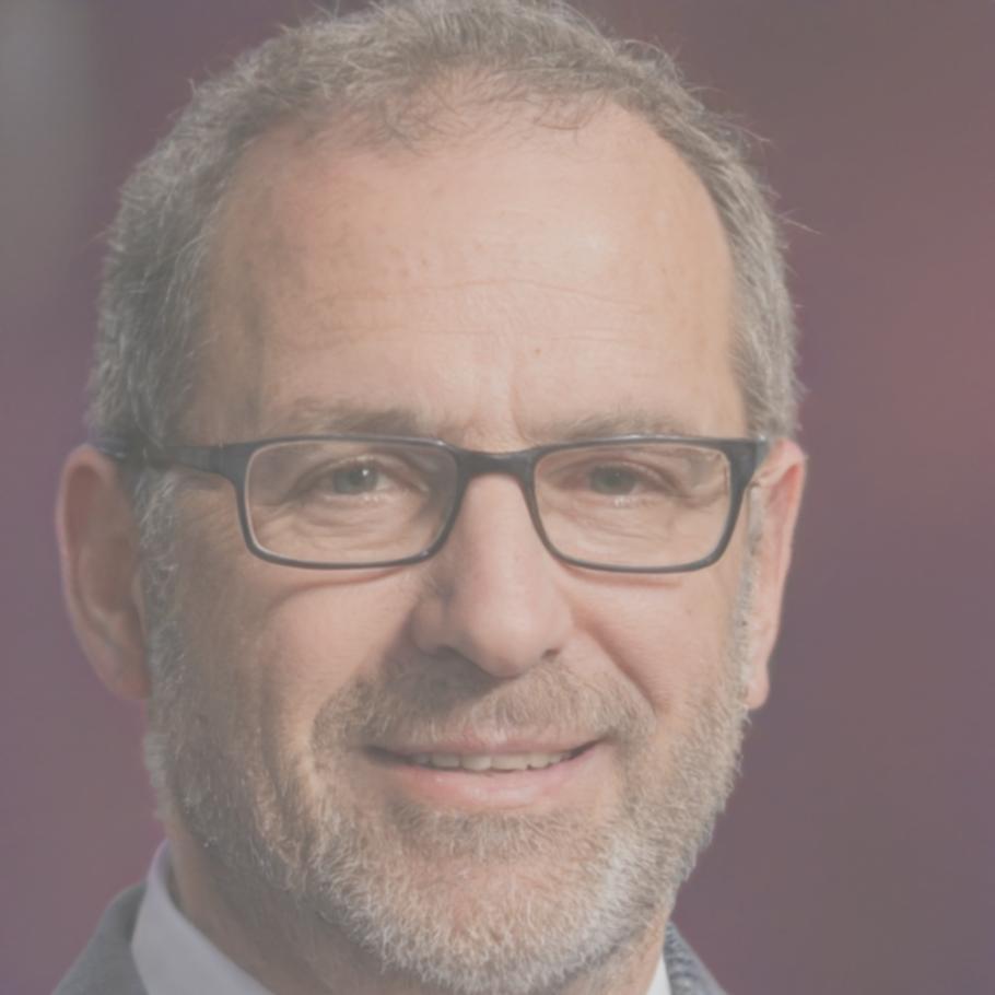 Professioneller Autor und Charakterentwicklungsexperte